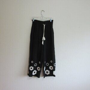 House of Harlow Black & White Embroidered Palazzo XS Wide Leg Drawstring Pants